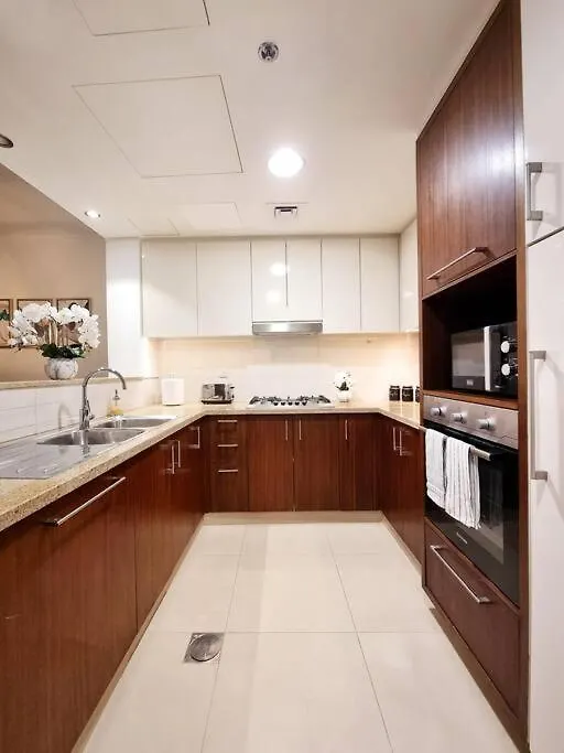 Spectacular Downtown Apartment T1-34 Dubai